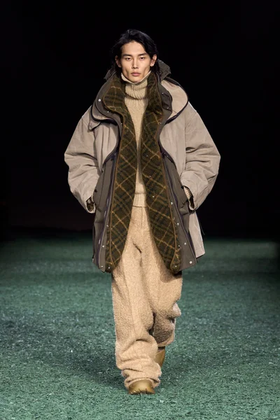 Look 33